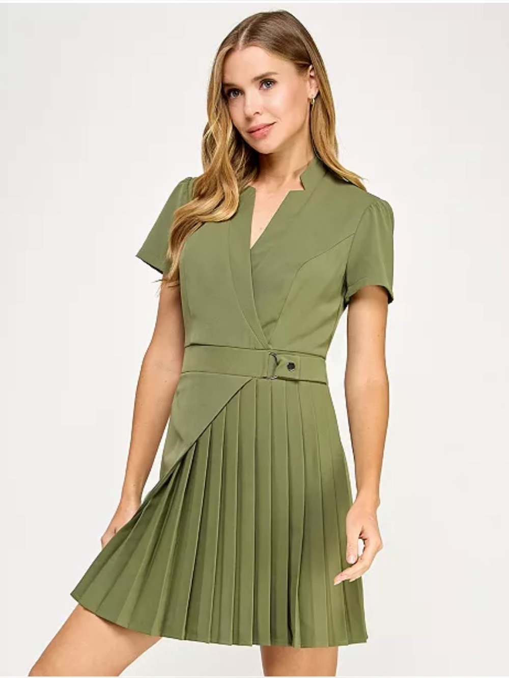 SENI & CADE
Juniors' Short-Sleeve Pleated Fit & Flare Dress